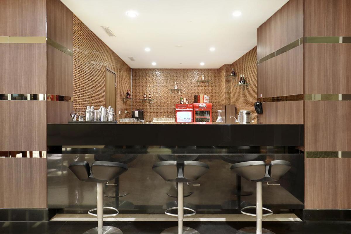 Aston Kupang Hotel & Convention Center מראה חיצוני תמונה