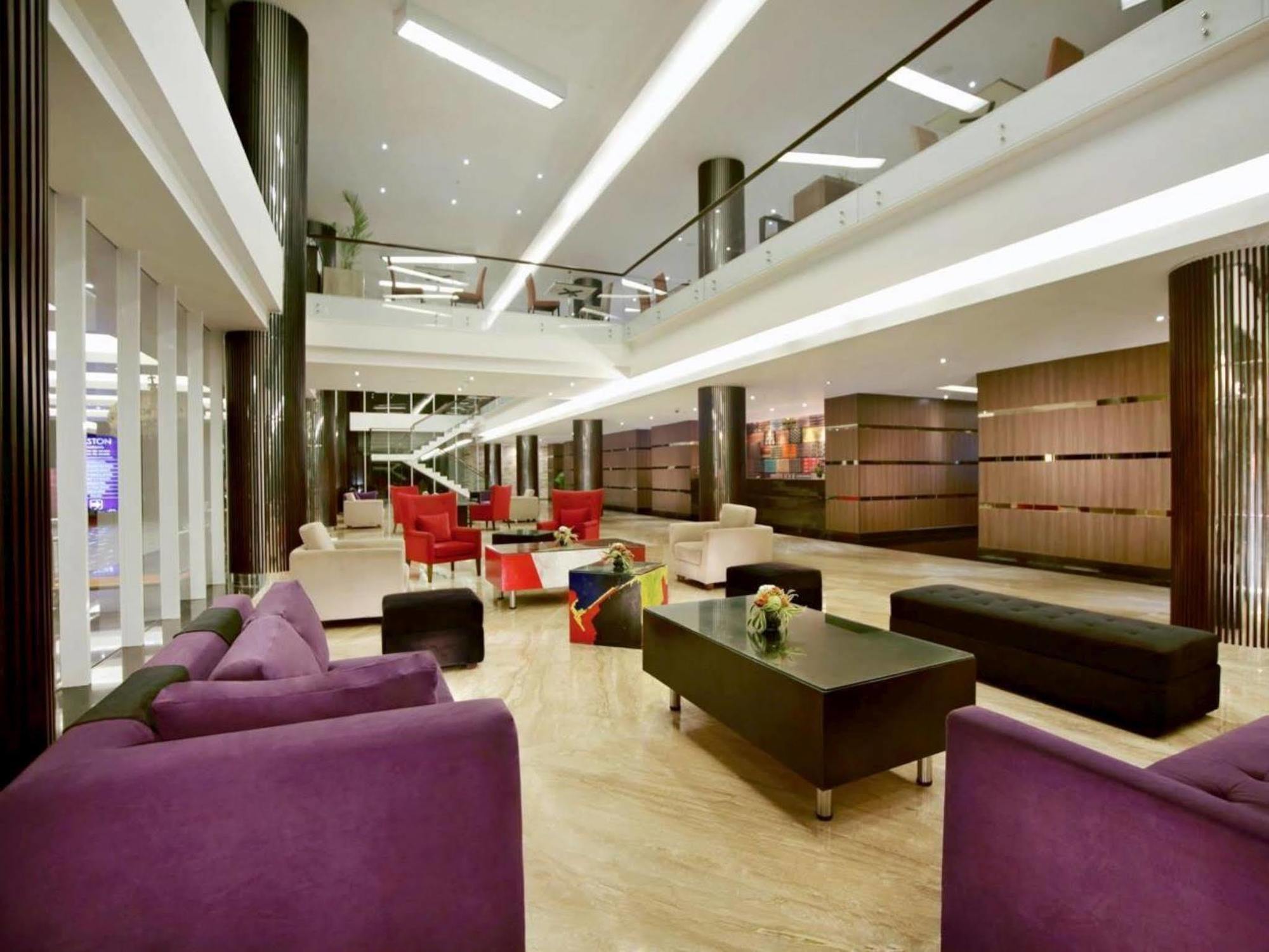 Aston Kupang Hotel & Convention Center מראה חיצוני תמונה